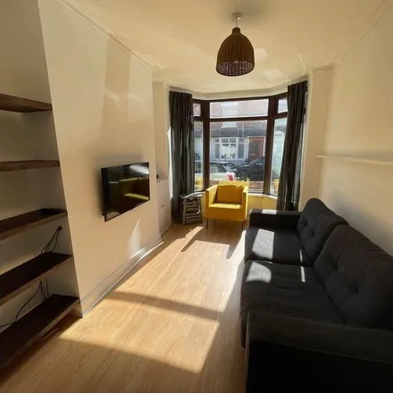 Rent this 2 bed apartment on Halstein Drive in Belfast, BT5 6JQ