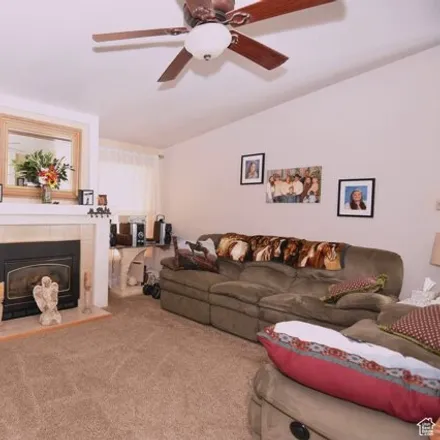 Image 6 - 1145 Cherrywood Drive, Farr West, Weber County, UT 84404, USA - Apartment for sale