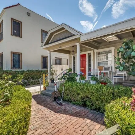 Image 3 - 2752 West 15th Street, Los Angeles, CA 90006, USA - House for sale