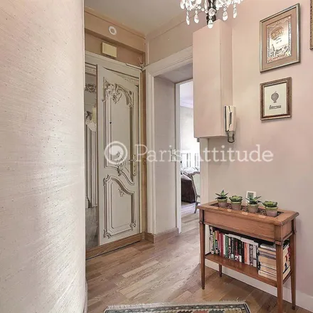 Image 2 - 10 Rue Cortambert, 75116 Paris, France - Duplex for rent