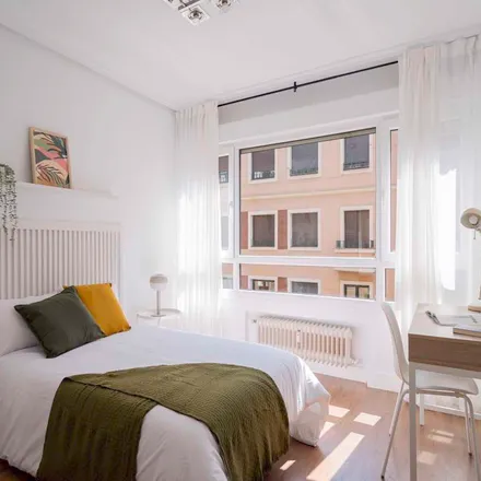 Image 1 - Calle de Andrés Mellado, 50, 28015 Madrid, Spain - Apartment for rent