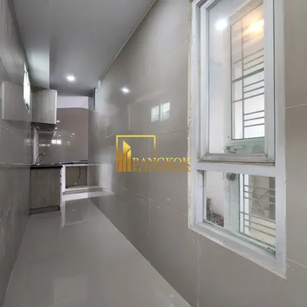 Image 7 - Soi Ekkamai 12, Vadhana District, 10110, Thailand - Apartment for rent