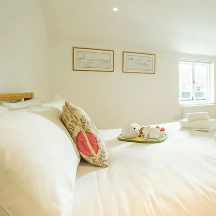 Rent this 1 bed townhouse on Aldeburgh in IP15 5AR, United Kingdom