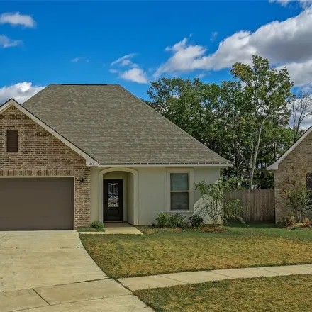 Buy this 3 bed house on Airline Park Estates in Bossier City, LA 71111