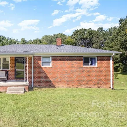 Buy this 2 bed house on 1003 McKnight Street in Kannapolis, NC 28081