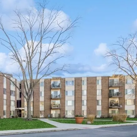 Buy this 1 bed condo on Palatine Metra Station in 137 West Wood Street, Palatine