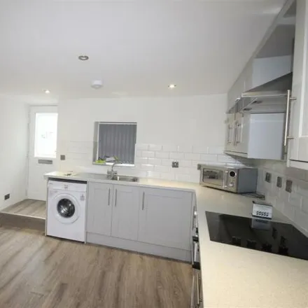 Image 2 - 71a Marlborough Road, Sheffield, South Yorkshire, N/a - Apartment for rent