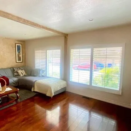 Image 6 - North Maple Avenue, Rialto, CA 92376, USA - Apartment for sale