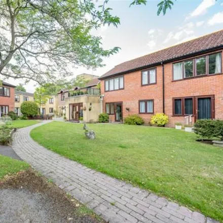 Buy this 1 bed apartment on unnamed road in Brockenhurst, SO42 7QX