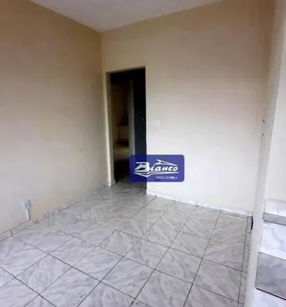 Rent this 2 bed house on Avenida Dona Amália Golim Pagnocelli in Picanço, Guarulhos - SP