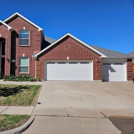 Buy this 4 bed house on 11853 Moorhen Circle in Fort Worth, TX 76244