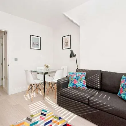 Rent this 1 bed apartment on Hazlitt's in 6 Frith Street, London