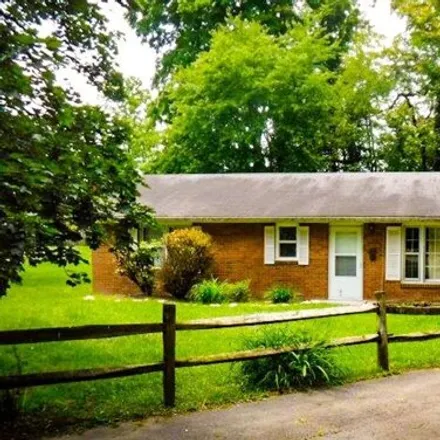 Buy this 4 bed house on 2 Brandon Drive in Mountain View Estates, Lewisburg