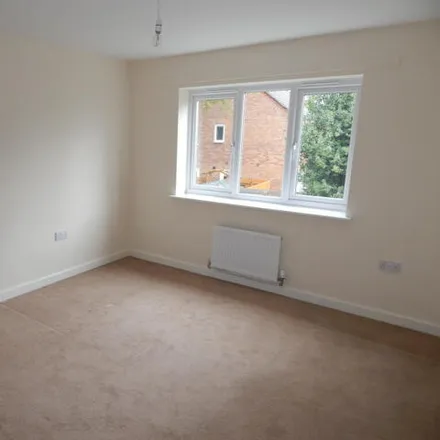 Image 7 - Eaton Croft, Rugeley, WS15 2BP, United Kingdom - House for rent