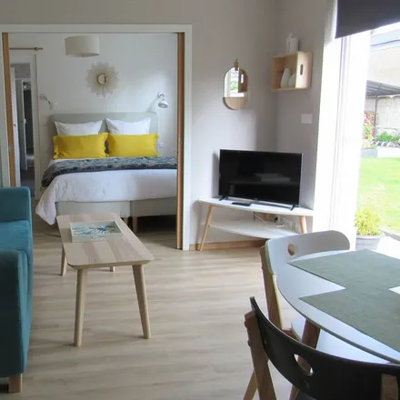 Rent this 1 bed house on 49250 Saint-Mathurin-sur-Loire