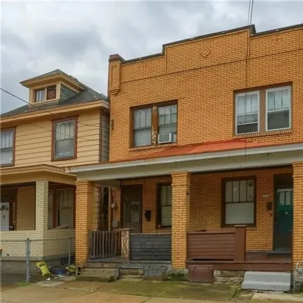 Image 2 - 827 Frank Street, McKees Rocks, Allegheny County, PA 15136, USA - House for sale