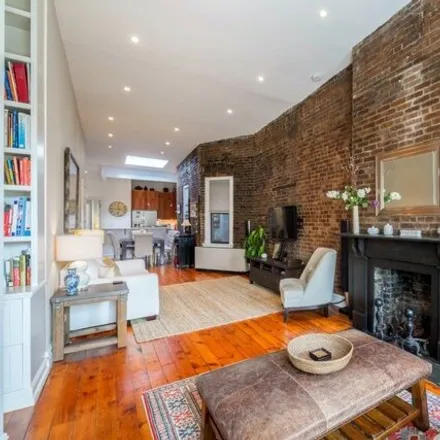 Image 3 - 419 East 84th Street, New York, NY 10028, USA - Townhouse for sale