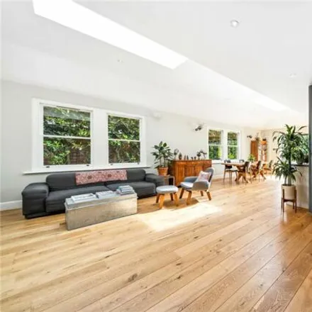 Buy this 5 bed duplex on 1 Clovelly Road in London, W5 5HF