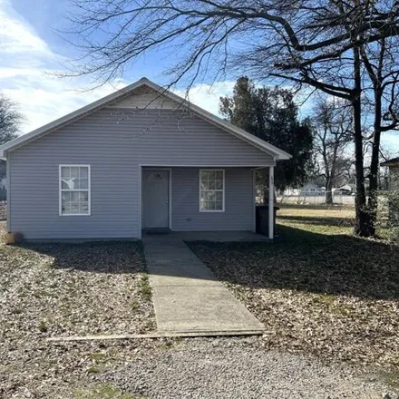 Buy this 2 bed house on 1977 Dunklin Street in Kennett, MO 63857