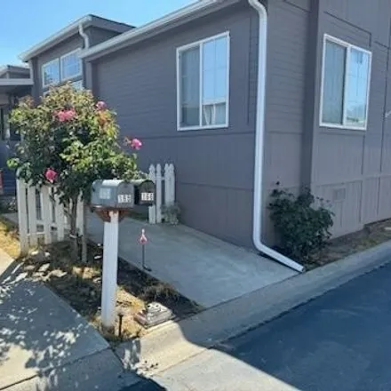 Image 4 - Short Lane, Hanford, CA 93230, USA - Apartment for sale