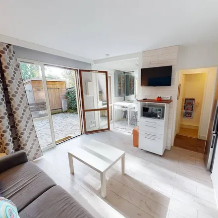 Rent this 2 bed apartment on Seignosse in Rue de l'Amiral Béranger, 40510 Seignosse