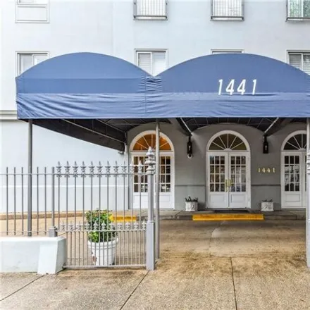 Buy this 3 bed condo on 2136 Prytania Street in New Orleans, LA 70130