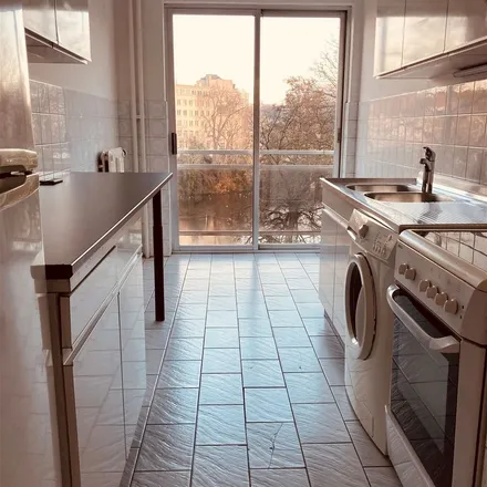 Rent this 3 bed apartment on Square Marie-Louise - Maria-Louizasquare 16 in 1000 Brussels, Belgium