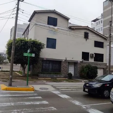 Rent this studio house on Avenida Ricardo Palma in Miraflores, Lima Metropolitan Area 15047