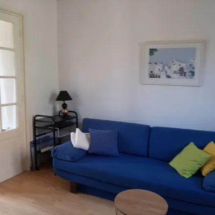 Rent this 2 bed apartment on 47 Impasse de l'Espérance in 91440 Bures-sur-Yvette, France
