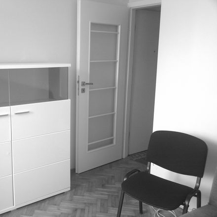 Rent this 4 bed room on Juliana Fałata 45 in Toruń, Poland