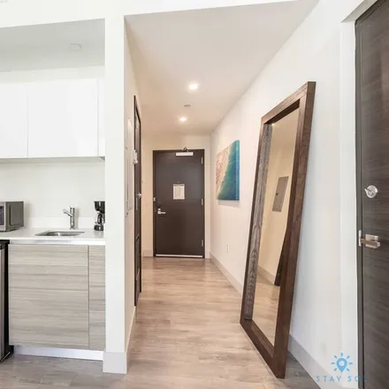 Rent this studio condo on Hollywood