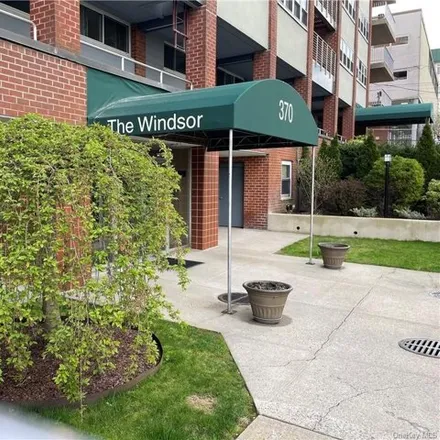 Image 1 - Young Mens Christian Association, Westchester Avenue, Village of Port Chester, NY 10573, USA - Apartment for sale