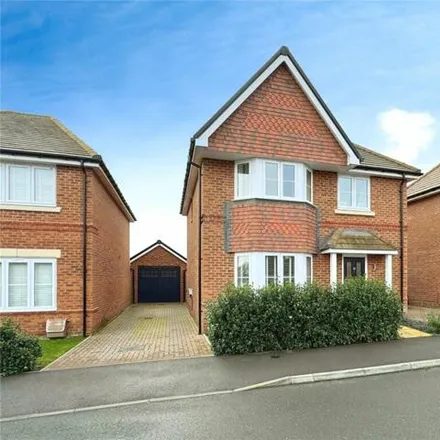 Buy this 4 bed house on Norman Rise in Spencers Wood, RG7 1YW