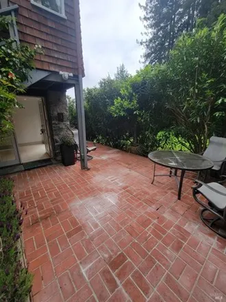 Rent this 1 bed apartment on 107 Grove Avenue in Chapman, Corte Madera
