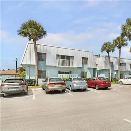 Buy this 2 bed condo on 1122 South Kanner Highway in Stuart, FL 34994