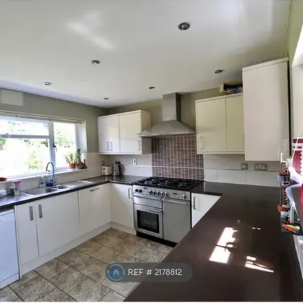 Rent this 3 bed duplex on 1 Glenhurst Avenue in Hurst, London