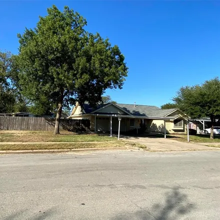 Image 3 - 610 West Barron Avenue, Everman, Tarrant County, TX 76140, USA - House for sale