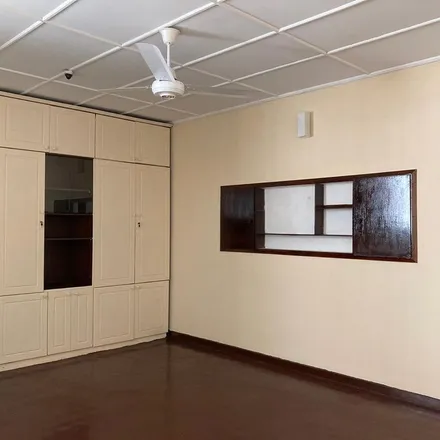 Rent this 4 bed apartment on Fonseka Road in Thimbirigasyaya, Colombo 00400
