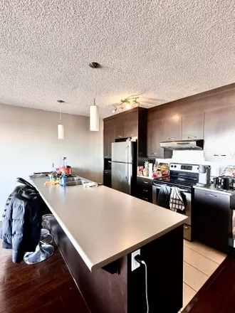Image 3 - Rue Robert Élie, Laval (administrative region), QC H7N 1J3, Canada - Apartment for rent