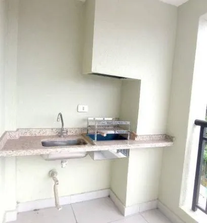 Rent this 2 bed apartment on Escola Estadual Jornalista Vladimir Herzog in Rua do Cruzeiro 262, Centro