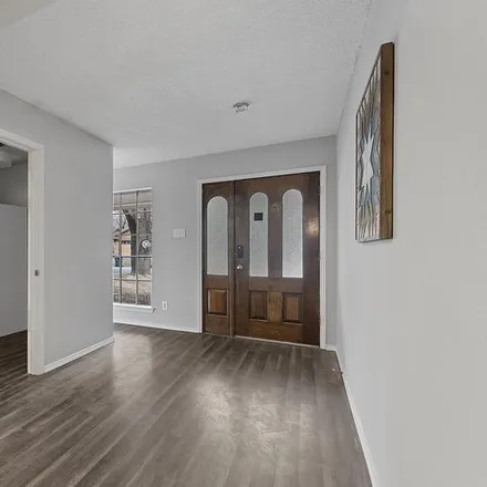 Image 3 - 2013 Chaucer Street, Fort Worth, TX 76112, USA - Room for rent