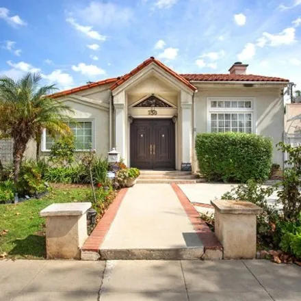 Rent this 3 bed house on 276 South Canon Drive in Beverly Hills, CA 90212