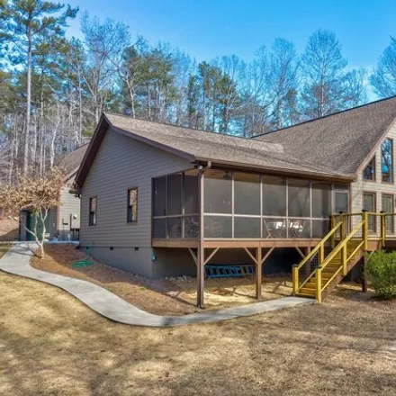 Buy this 3 bed house on Scenic Drive in Toccoa, GA 30598