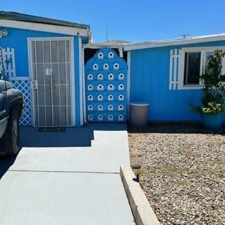 Buy this 2 bed house on 401 Johannesburg Avenue in Johannesburg, Kern County