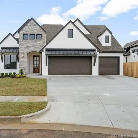 Buy this 4 bed house on 598 East Comanche Street in Jenks, OK 74037