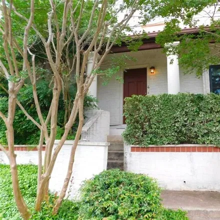 Buy this 2 bed condo on 4306 Bonnell Vista Street in Austin, TX 78731