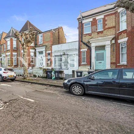 Image 2 - Chiltern House, Lynmouth Road, Upper Clapton, London, N16 6XL, United Kingdom - House for rent