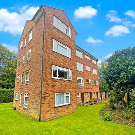 Buy this 3 bed apartment on Park Place in Amersham, HP6 6JN