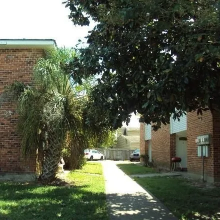 Rent this 2 bed condo on 3680 Martinique Avenue in Kenner, LA 70065