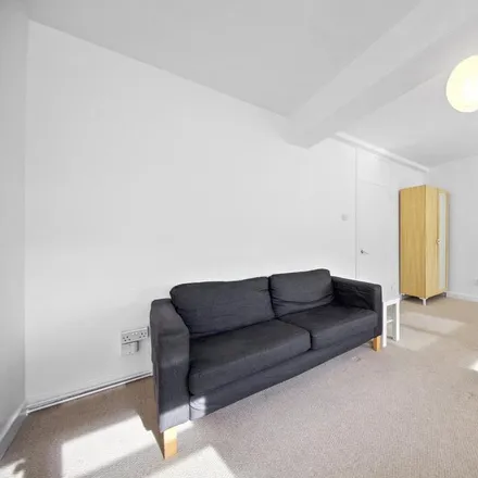 Rent this 3 bed apartment on Patterdale in Cumberland Market, London